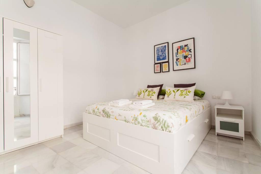 Hostly Rivero 2B Center-Fibre-Communal Terrace-Parking Optional-Cless 세비야 외부 사진