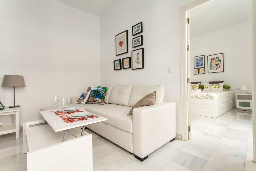 Hostly Rivero 2B Center-Fibre-Communal Terrace-Parking Optional-Cless 세비야 외부 사진