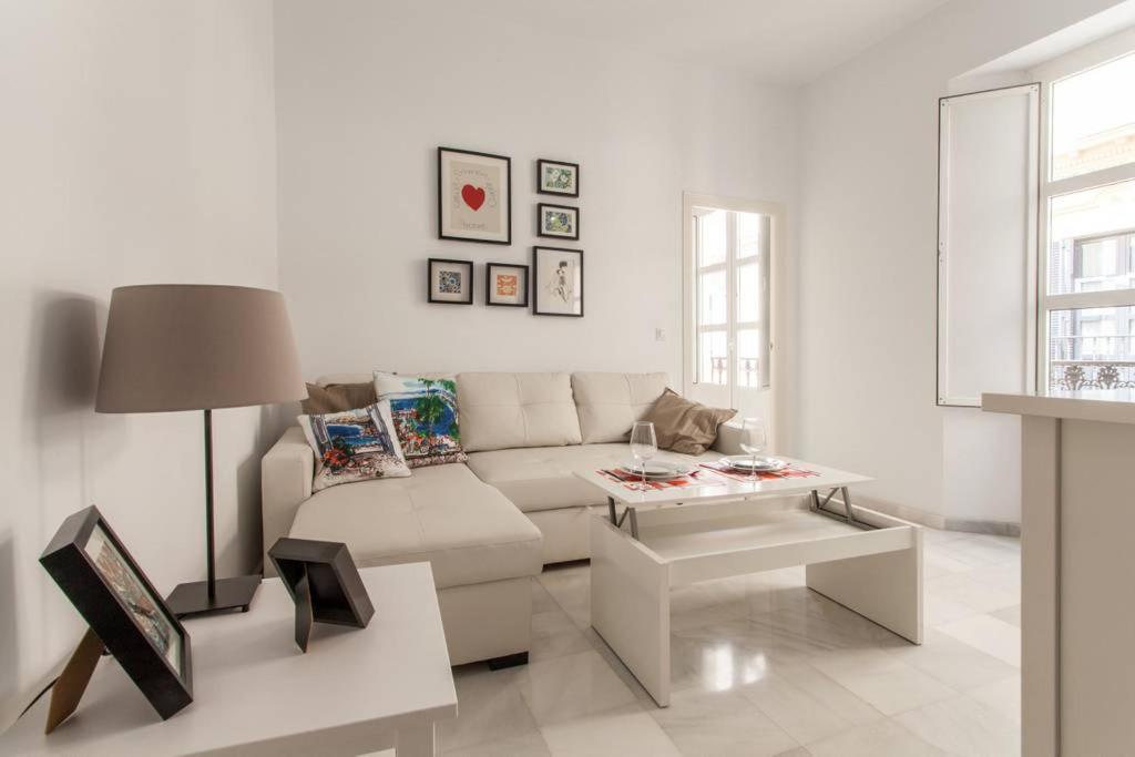 Hostly Rivero 2B Center-Fibre-Communal Terrace-Parking Optional-Cless 세비야 외부 사진